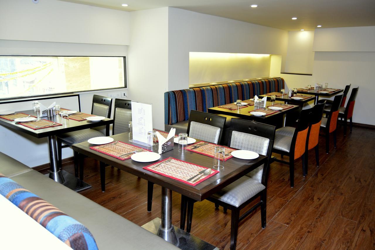 Hotel Orion Premiere Panaji Zewnętrze zdjęcie