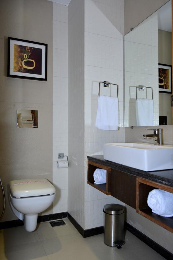 Hotel Orion Premiere Panaji Zewnętrze zdjęcie